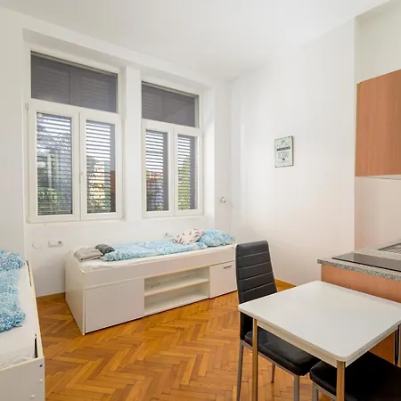 Apartments Todorovic Pula Exterior photo
