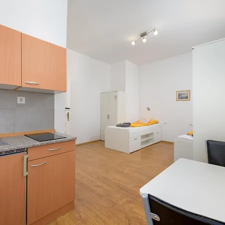Apartments Todorovic Pula Exterior photo