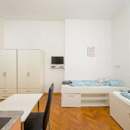 Apartments Todorovic Pula Exterior photo