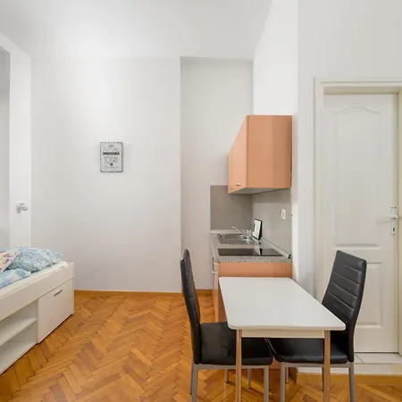 Apartments Todorovic Pula Exterior photo